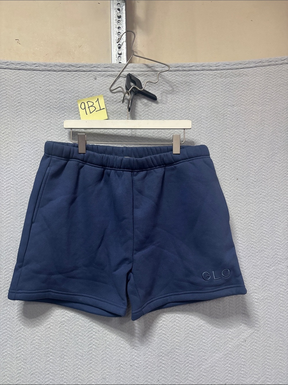 GLO NWT large shorts